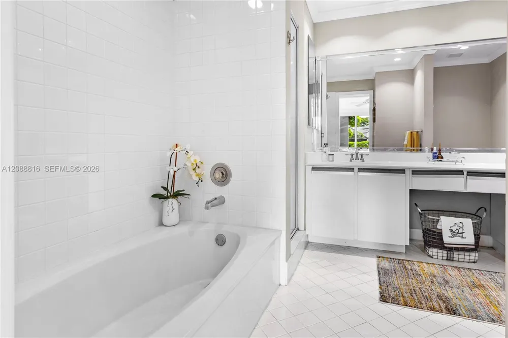 4501 NW 102nd Ct Doral, FL 33178