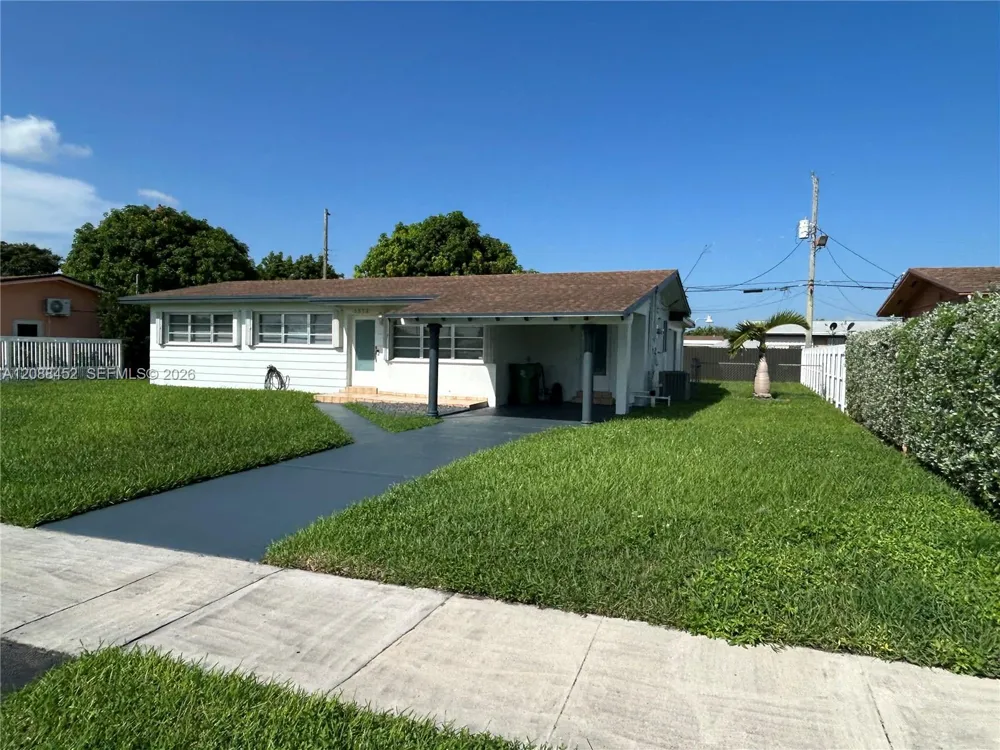 5372 W 4th Ln Hialeah, FL 33012