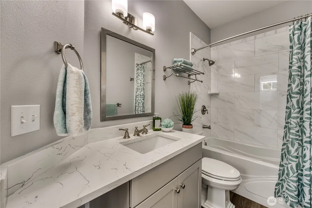 3905 Wollochet Drive NW Gig Harbor, WA 98335