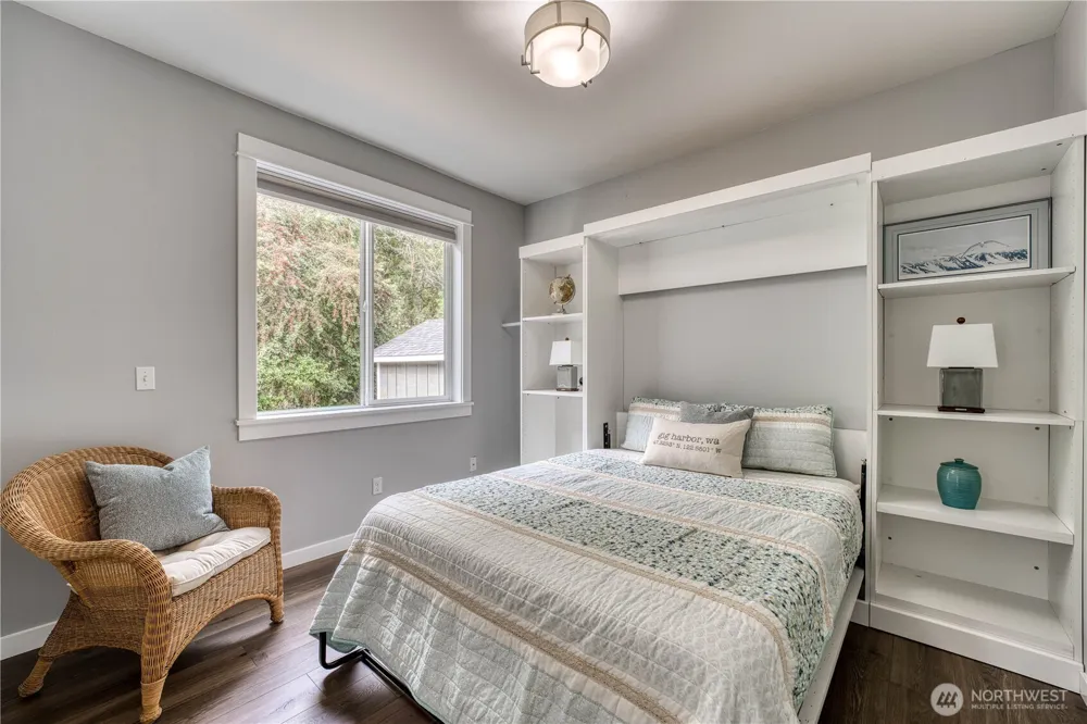 3905 Wollochet Drive NW Gig Harbor, WA 98335