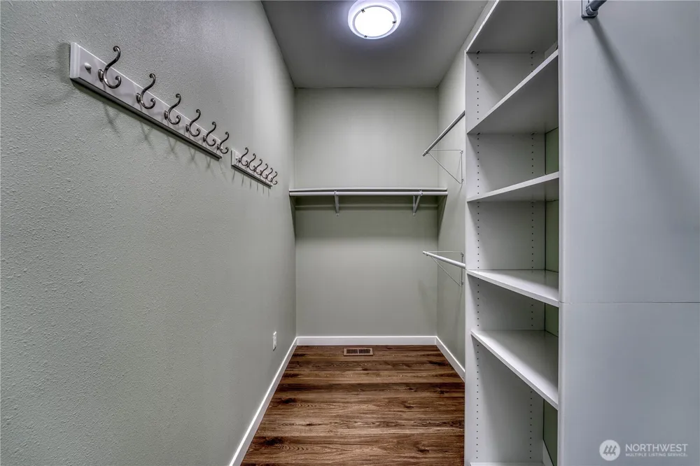 3905 Wollochet Drive NW Gig Harbor, WA 98335