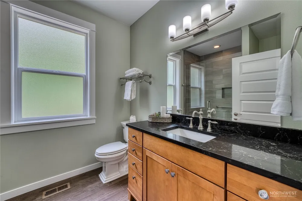 3905 Wollochet Drive NW Gig Harbor, WA 98335