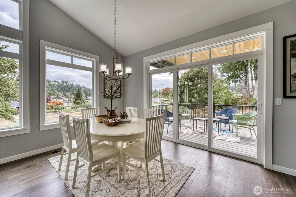 3905 Wollochet Drive NW Gig Harbor, WA 98335