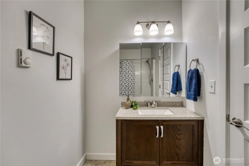 3905 Wollochet Drive NW Gig Harbor, WA 98335