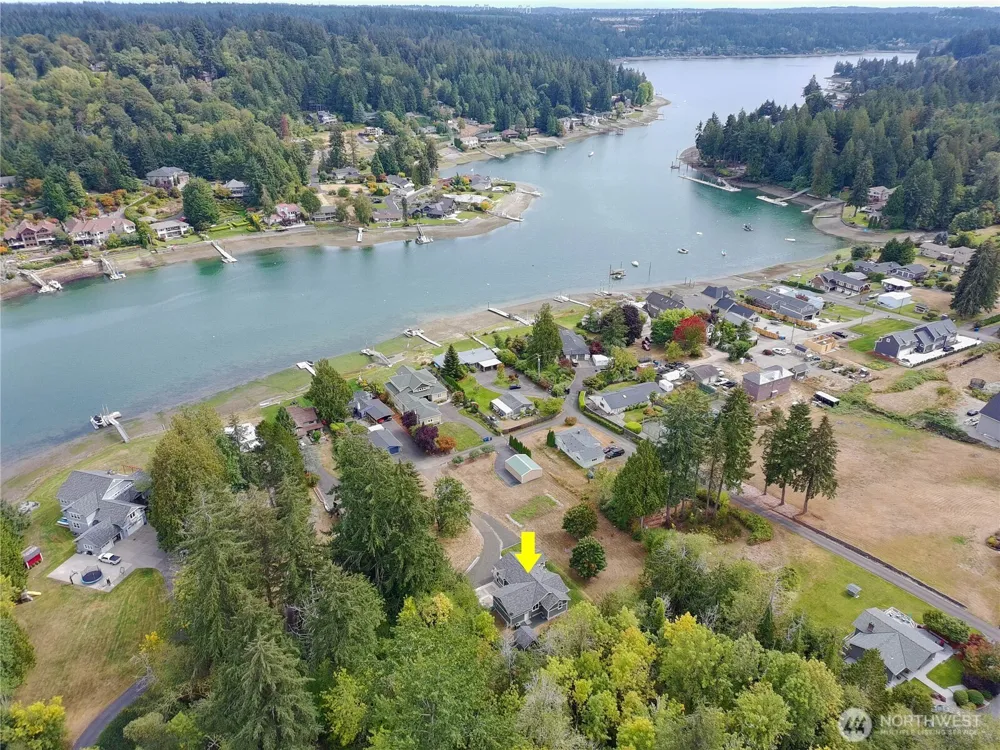 3905 Wollochet Drive NW Gig Harbor, WA 98335