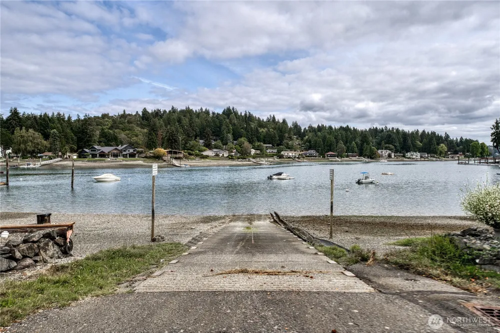 3905 Wollochet Drive NW Gig Harbor, WA 98335