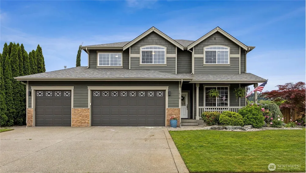 1519 Daffodil Avenue NE Orting, WA 98360
