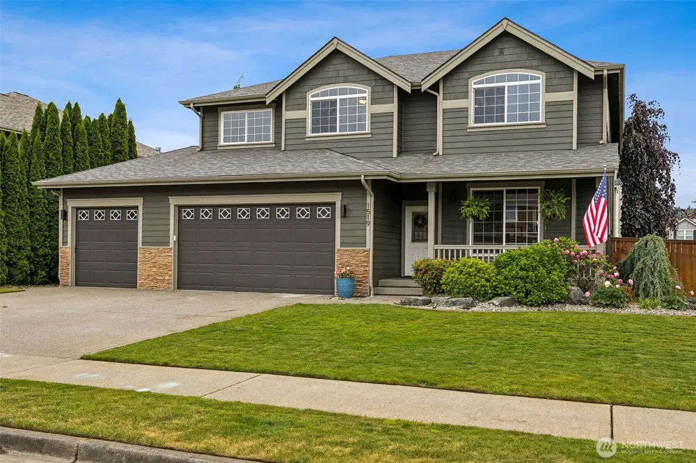 1519 Daffodil Avenue NE Orting, WA 98360