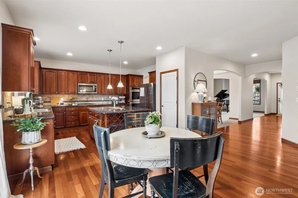 1519 Daffodil Avenue NE Orting, WA 98360