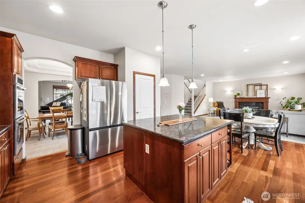 1519 Daffodil Avenue NE Orting, WA 98360