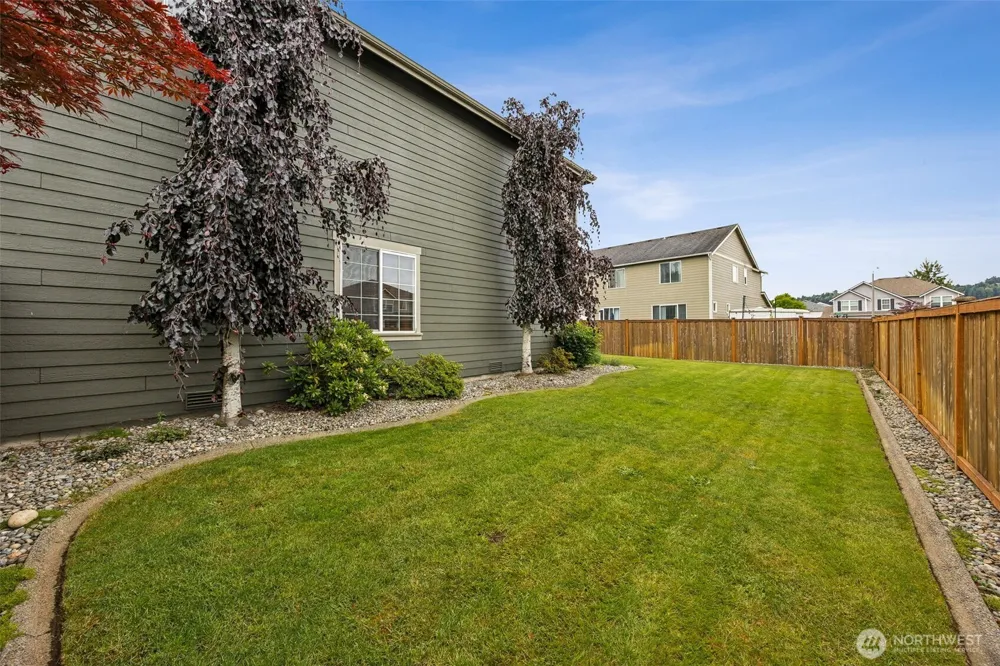 1519 Daffodil Avenue NE Orting, WA 98360