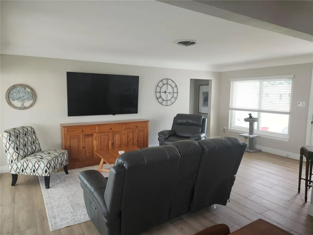 11497 63RD AVENUE Seminole, FL 33772