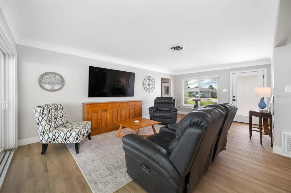 11497 63RD AVENUE Seminole, FL 33772