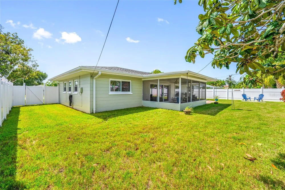 11497 63RD AVENUE Seminole, FL 33772