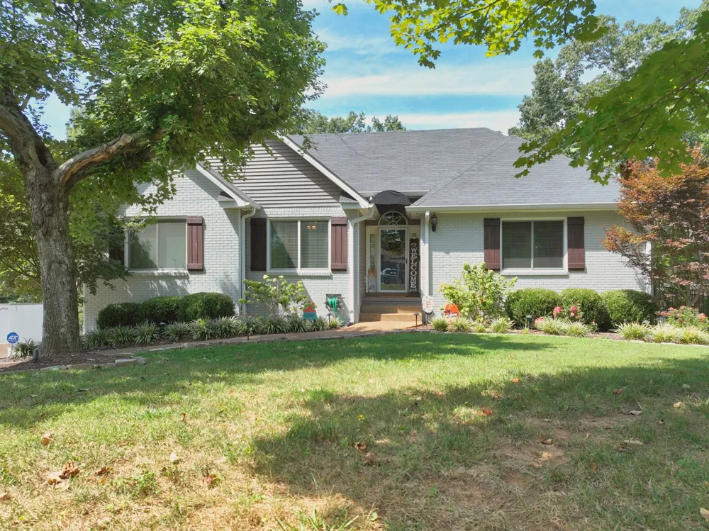 307 Dorris Ct Hendersonville, TN 37075