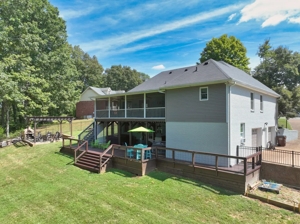 307 Dorris Ct Hendersonville, TN 37075