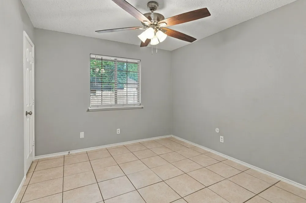 7305 Amber Drive Watauga, TX 76148