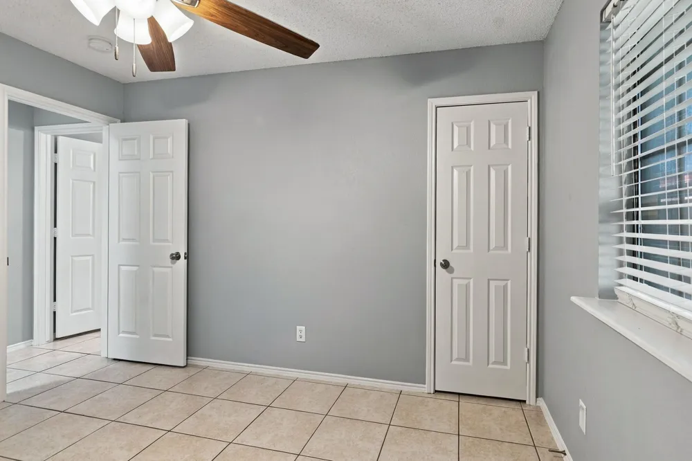 7305 Amber Drive Watauga, TX 76148