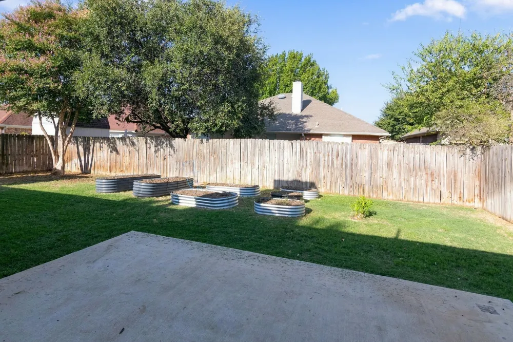 7305 Amber Drive Watauga, TX 76148