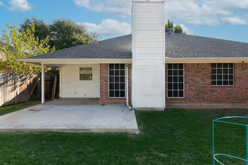 7305 Amber Drive Watauga, TX 76148