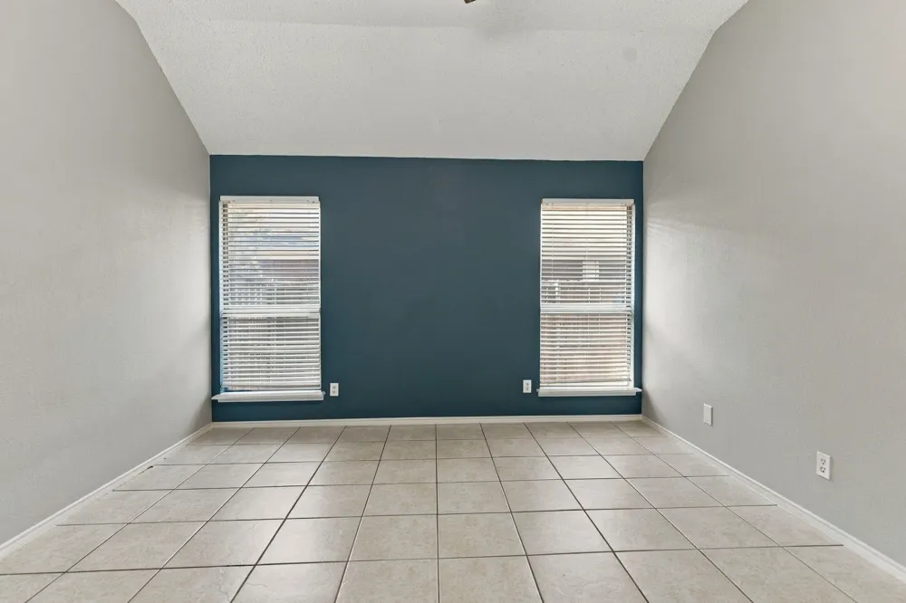 7305 Amber Drive Watauga, TX 76148
