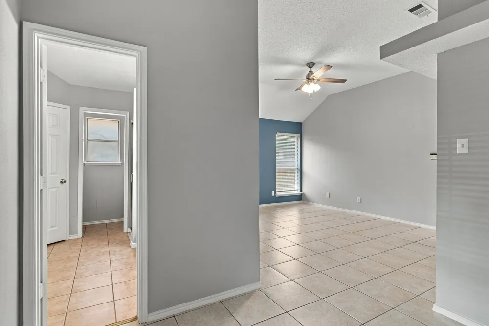 7305 Amber Drive Watauga, TX 76148