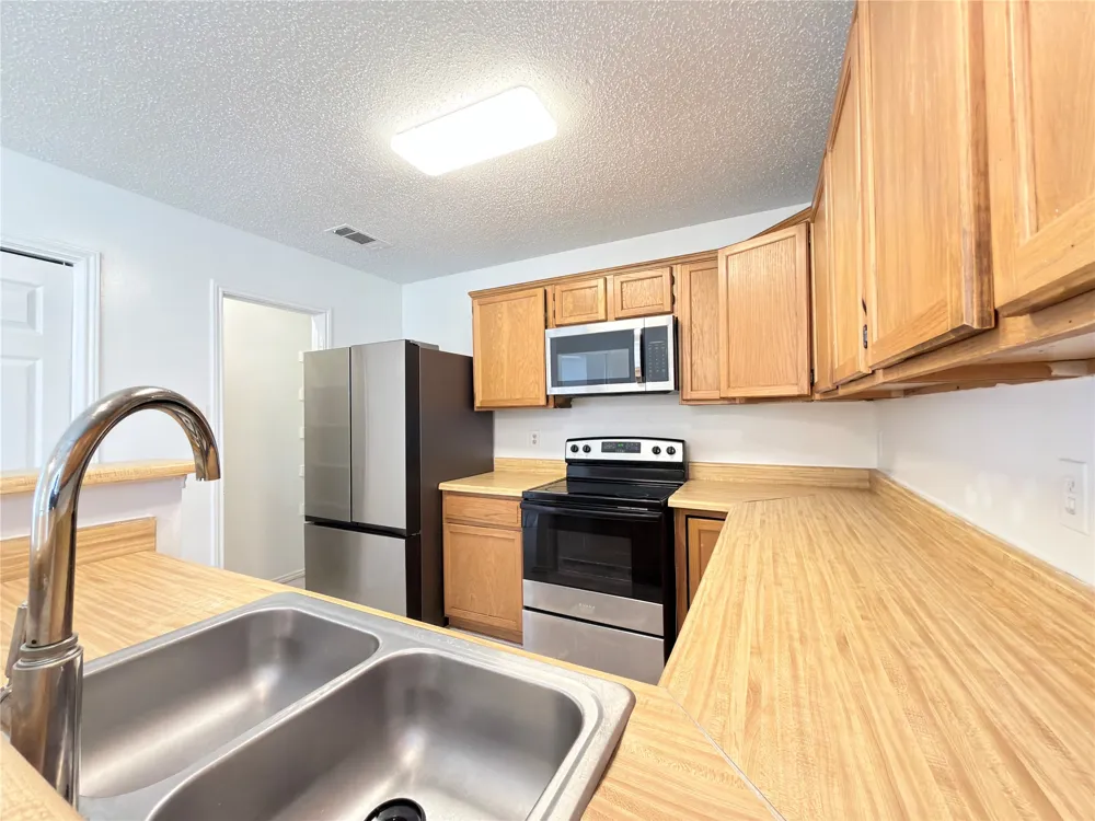 1801 Quail Drive Garland, TX 75040
