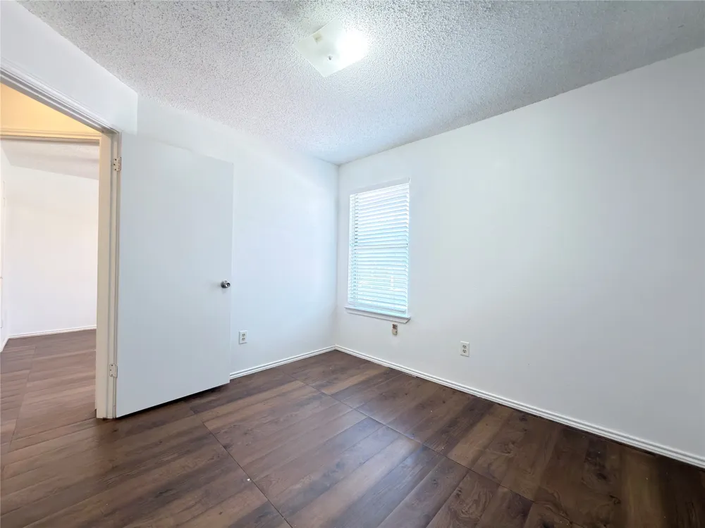 1801 Quail Drive Garland, TX 75040