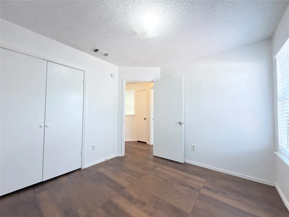 1801 Quail Drive Garland, TX 75040