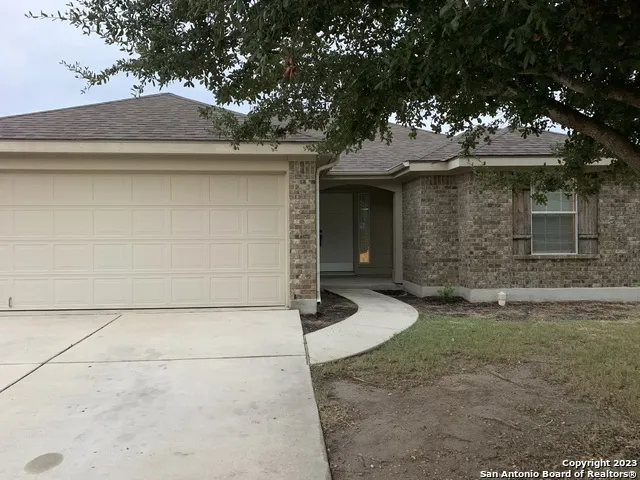 4618 EVERETT LOOP Converse, TX 78109