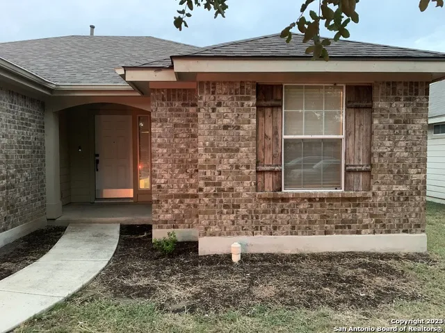 4618 EVERETT LOOP Converse, TX 78109