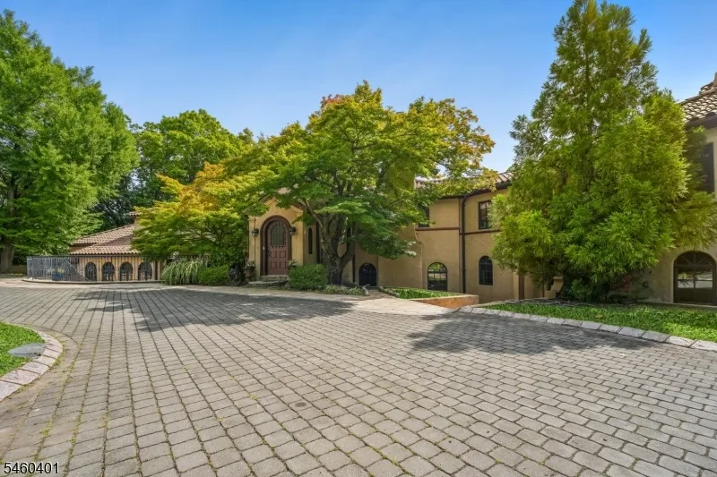 50 Rock Spring Rd West Orange, NJ 07052