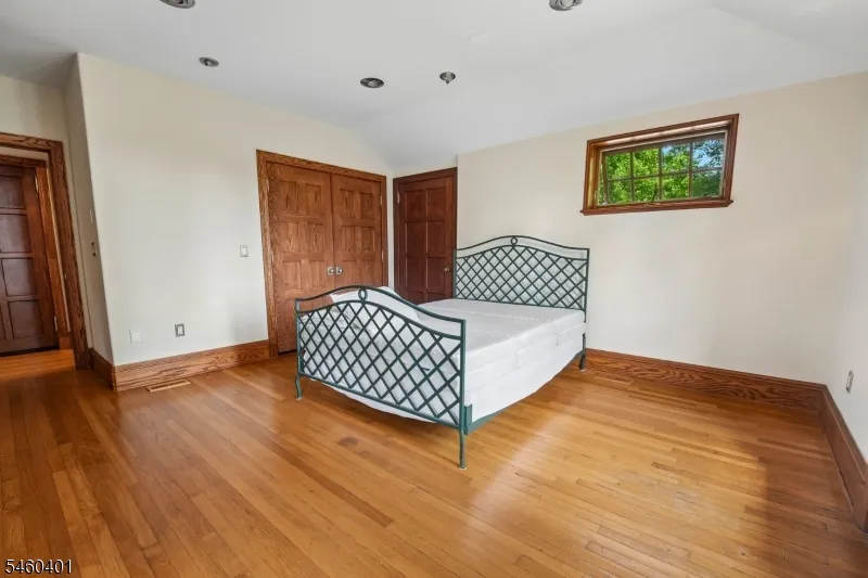 50 Rock Spring Rd West Orange, NJ 07052