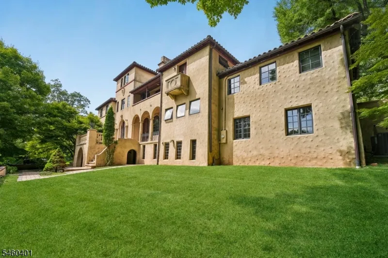 50 Rock Spring Rd West Orange, NJ 07052