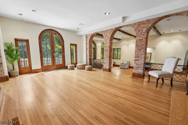 50 Rock Spring Rd West Orange, NJ 07052