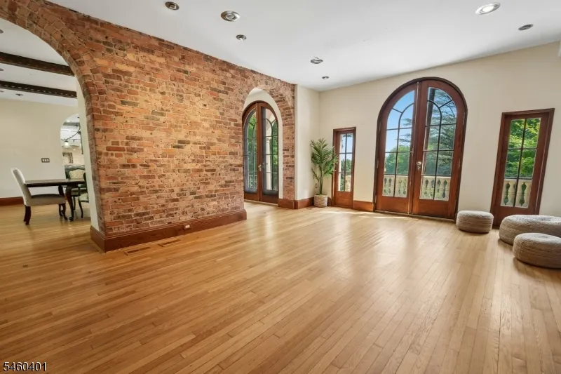 50 Rock Spring Rd West Orange, NJ 07052
