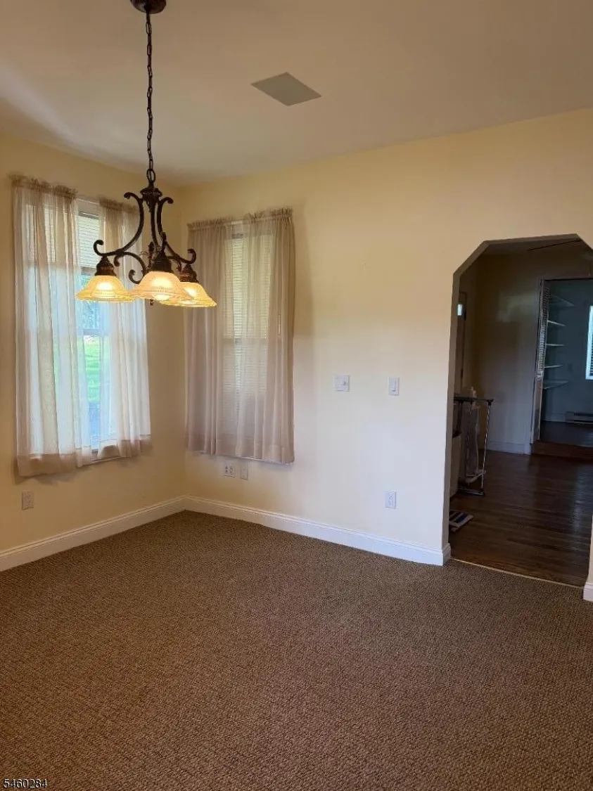 662 Vulcanite Ave Alpha, NJ 08865