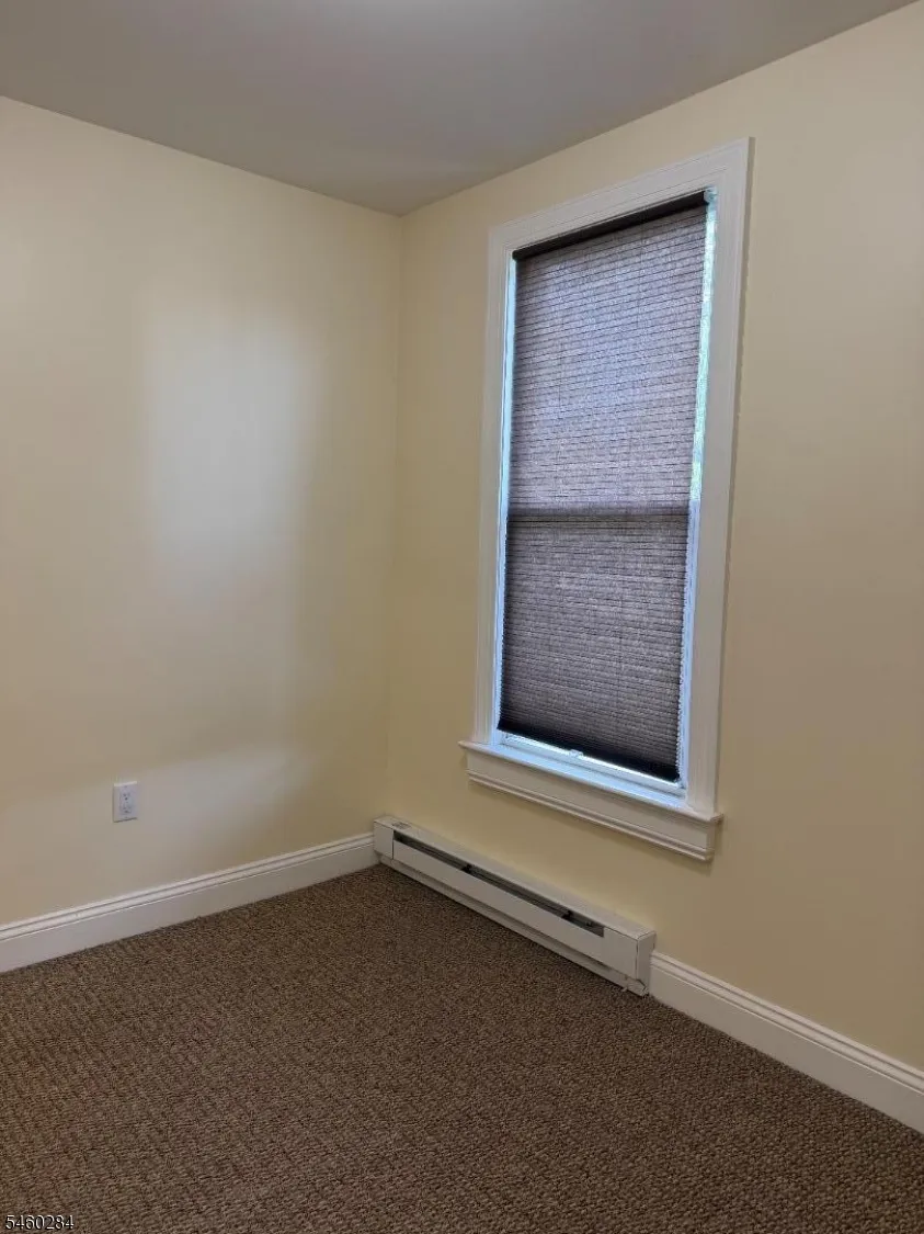 662 Vulcanite Ave Alpha, NJ 08865