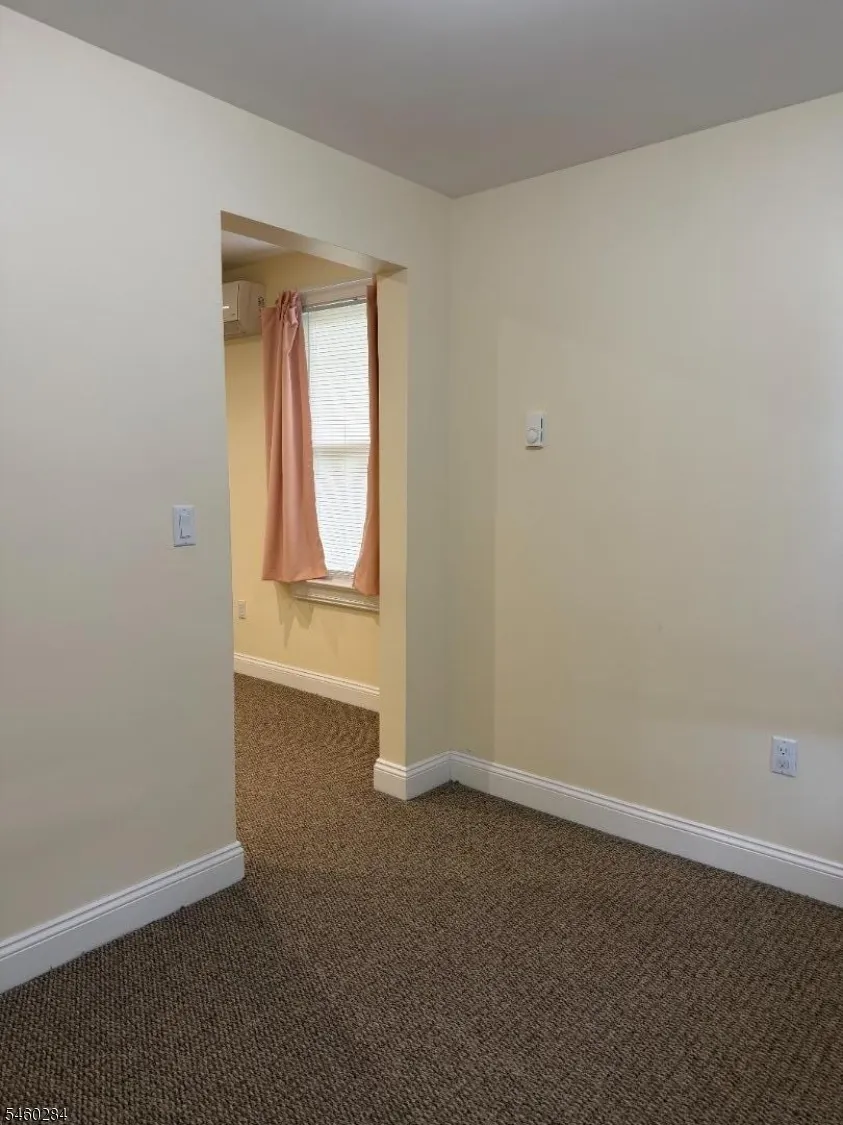 662 Vulcanite Ave Alpha, NJ 08865