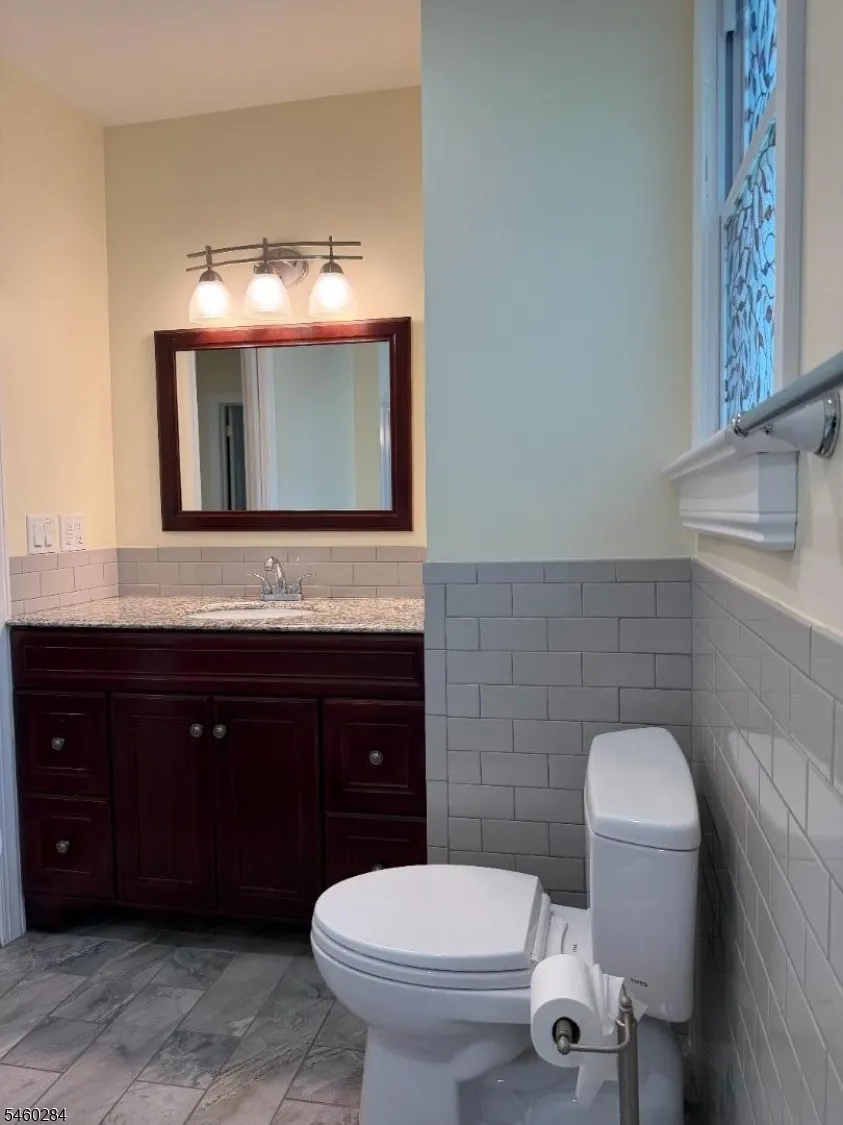 662 Vulcanite Ave Alpha, NJ 08865
