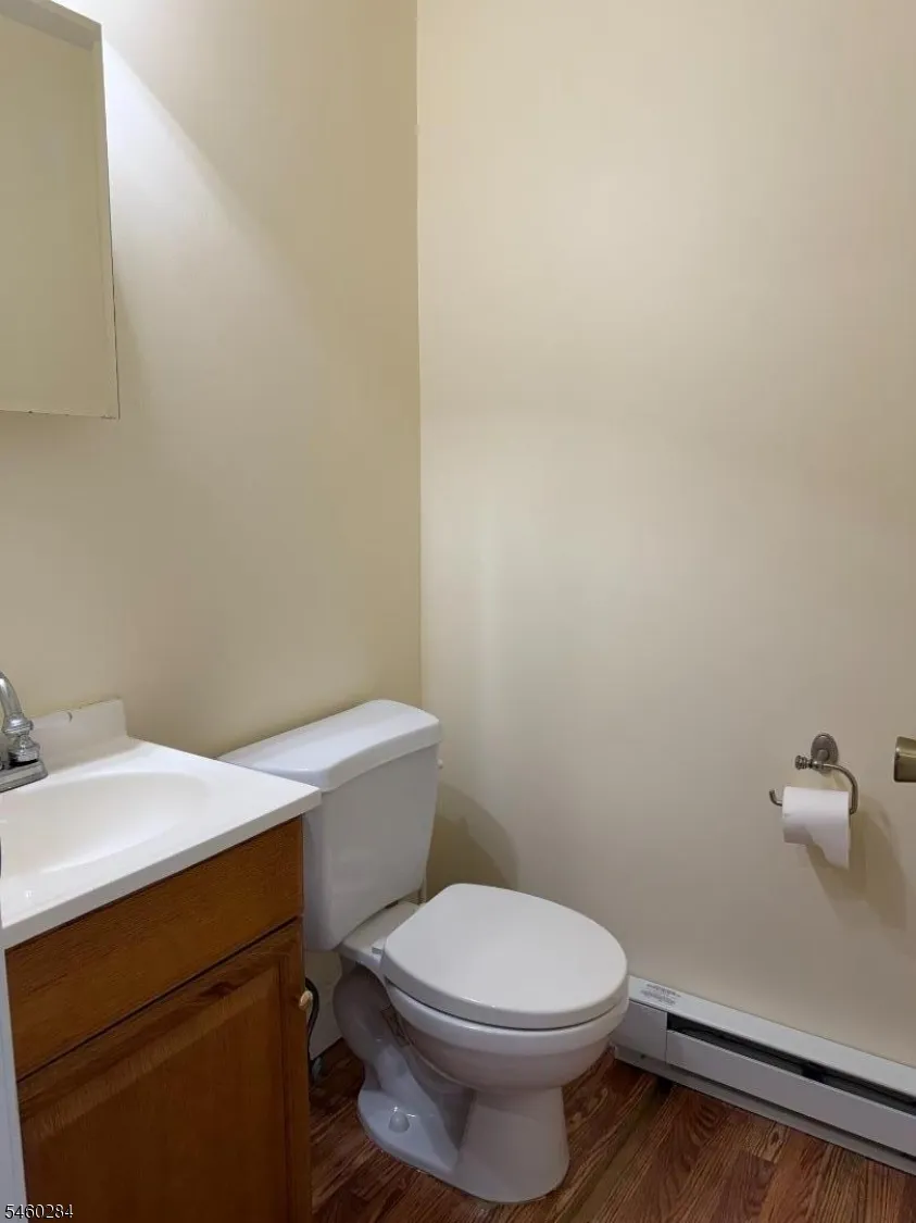 662 Vulcanite Ave Alpha, NJ 08865