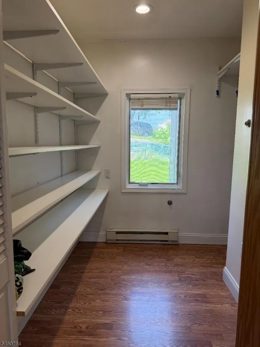 662 Vulcanite Ave Alpha, NJ 08865