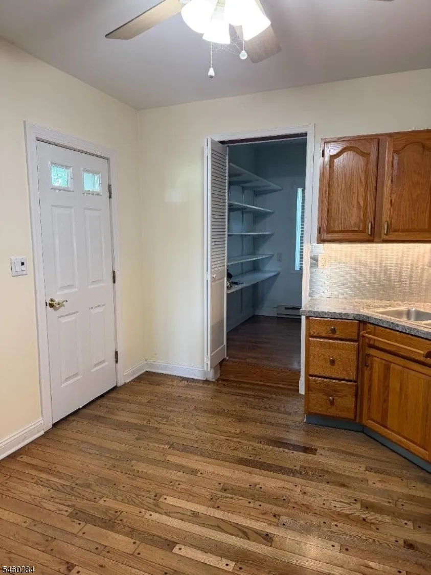 662 Vulcanite Ave Alpha, NJ 08865