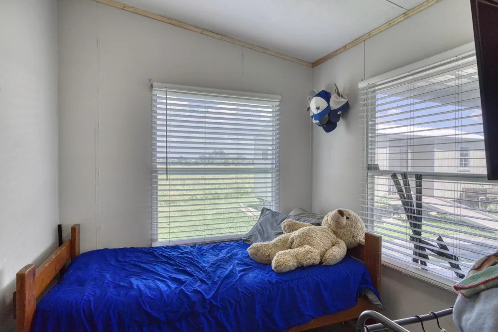 6464 County Road 146 Bedias, TX 77831