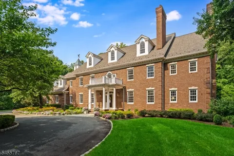 19 Heritage Ct