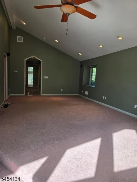3 Alexandria Dr Alexandria, NJ 08867
