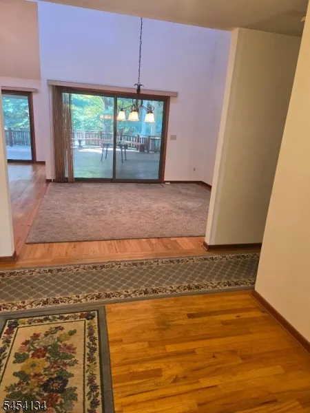 3 Alexandria Dr Alexandria, NJ 08867