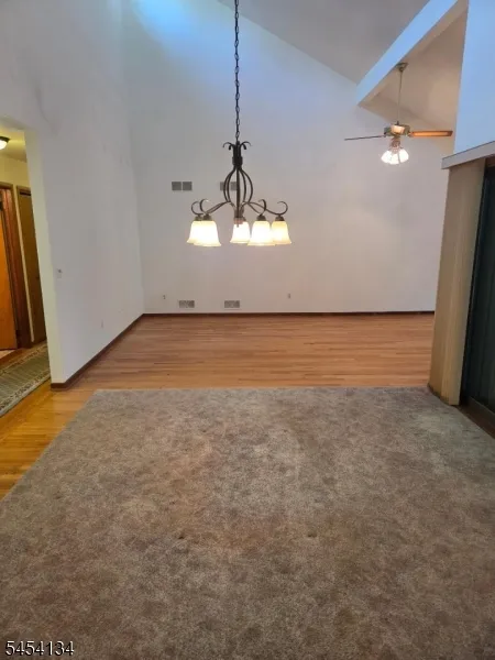 3 Alexandria Dr Alexandria, NJ 08867