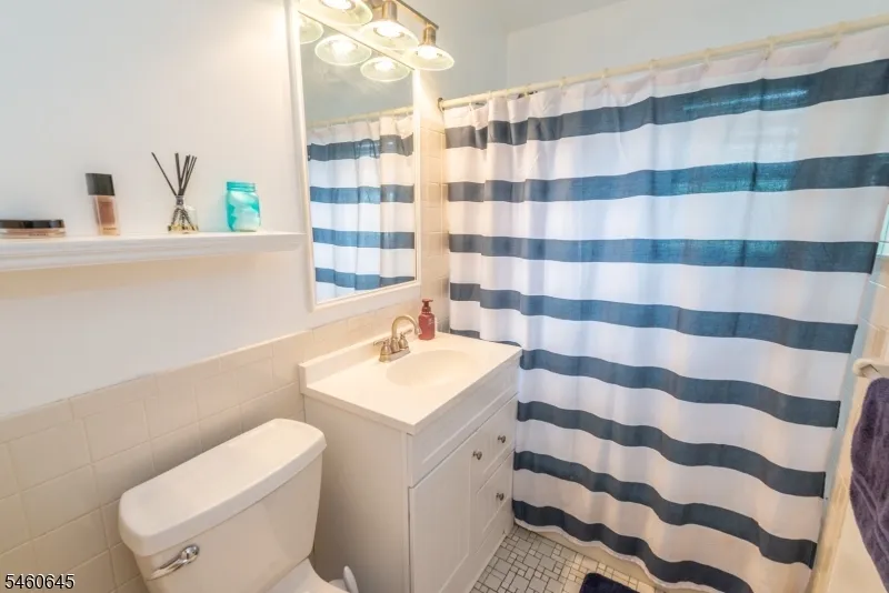 6 Colonial Dr #E Unit E Little Falls, NJ 07424