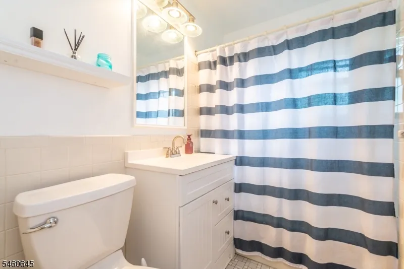 6 Colonial Dr #E Unit E Little Falls, NJ 07424